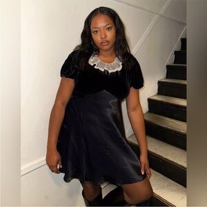Doen Adelie Mini Dress Velvet Satin Silk Lace Collar Black Medium EUC